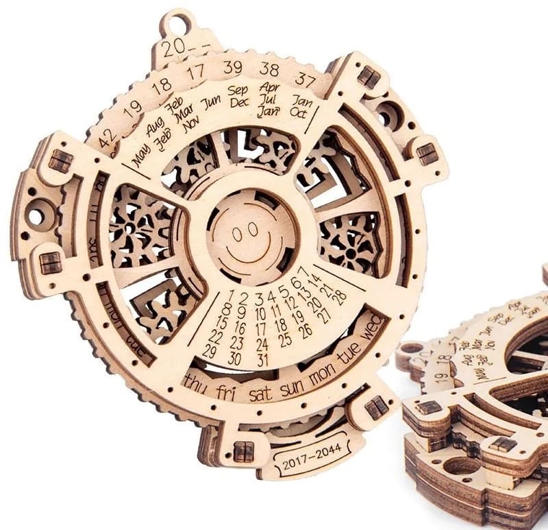 drevený kalendár kalendár hlavolam 3d puzzle z dreva