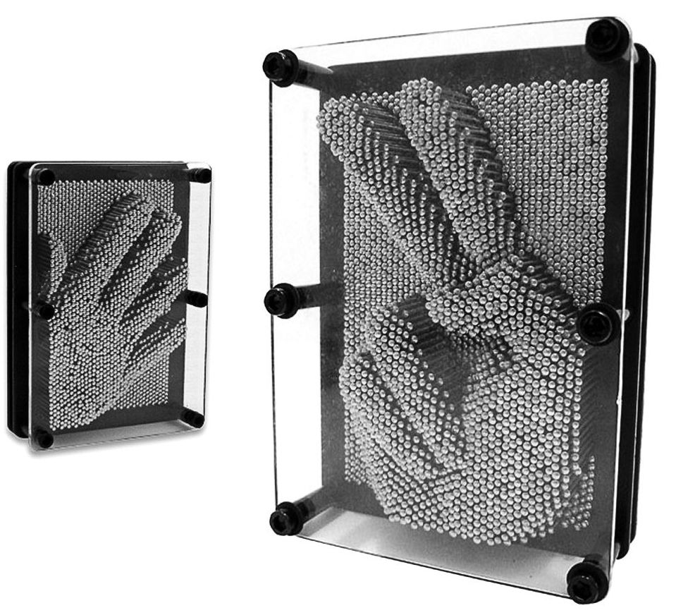 Pinart 3D tabulka se špendlíky - 3D pin art umění