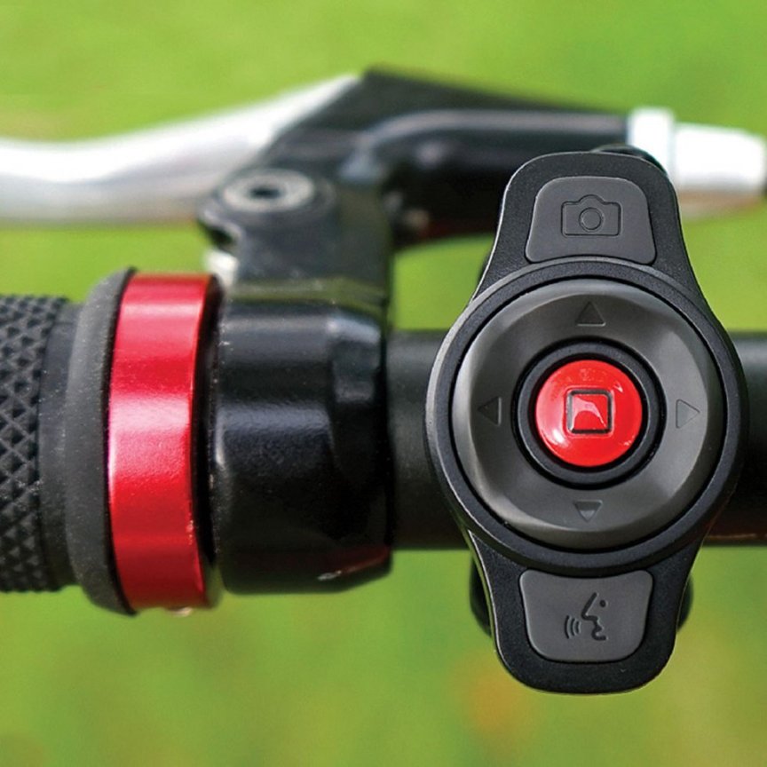 Smart cyklistická přilba na kolo – s Bluetooth a LED signalizací + reproduktory, SOS funkce