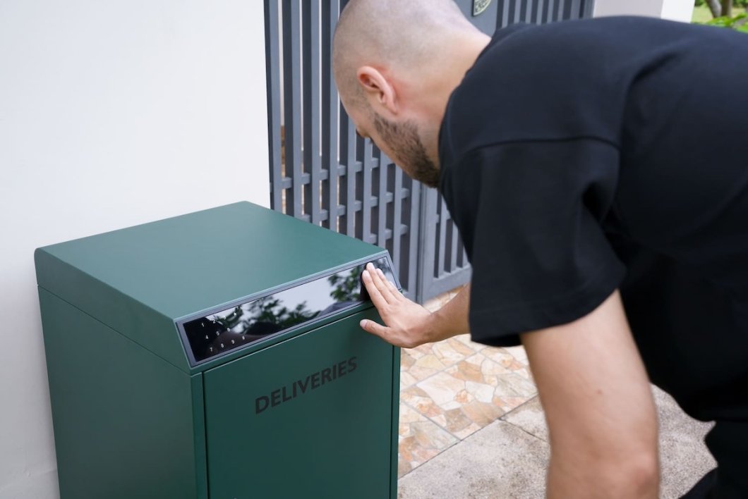 Smart poštová schránka – poštový box (balíkobox) s ovládaním cez mobilnú aplikáciu Bluetooth + PIN kód + kľúč