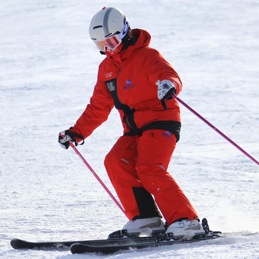 Smart prilba na lyže a snowboard – Prilba na zimné športy s bluetooth + reproduktory + mikrofón + SOS systém