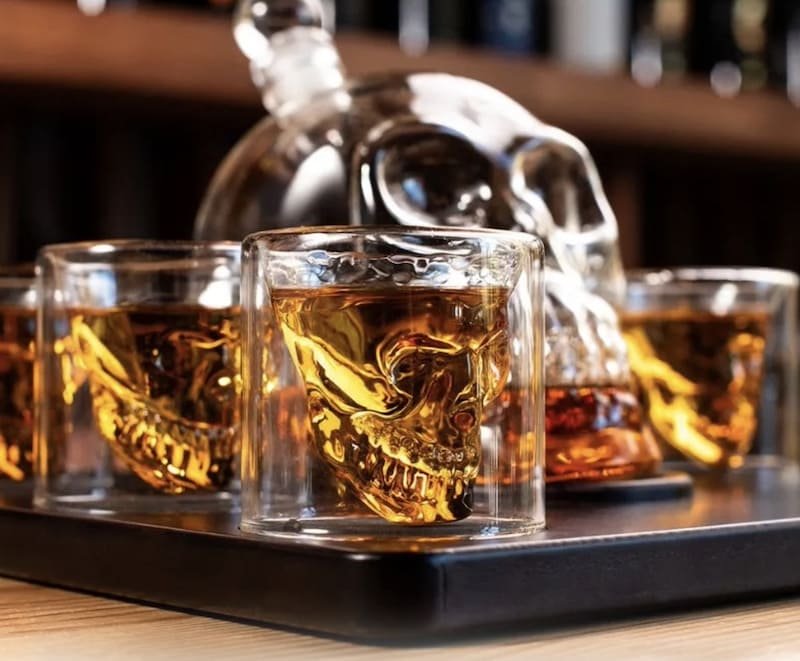 Karafa lebka 1 l – sada se 6 skleničkami 3D lebka 75 ml