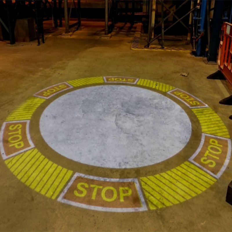 LED Gobo рефлектор 200W до 100m - светлинна проекция на вашето лого върху сгради и стени