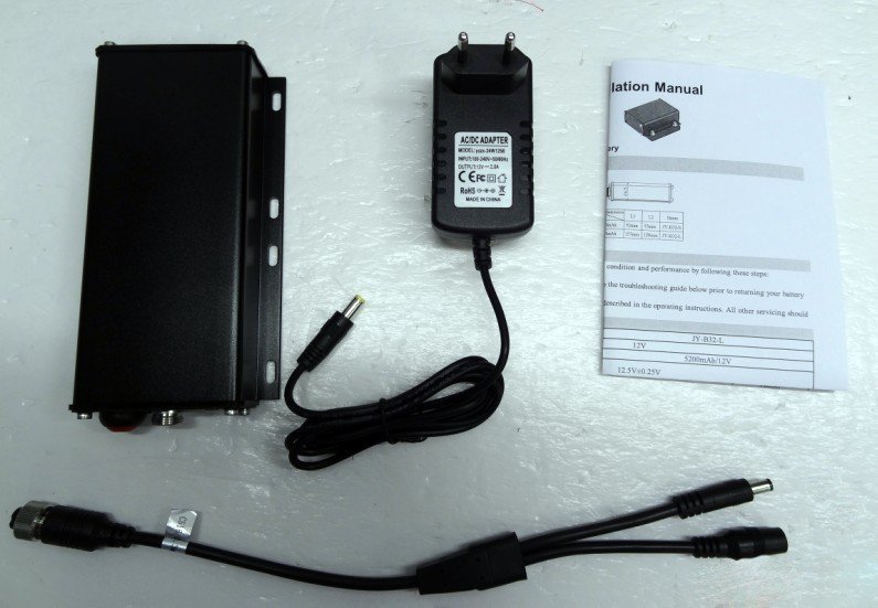 Batteria ricaricabile portatile magnetica da 5600 mAh per retrocamera AHD con connettore 4 PIN