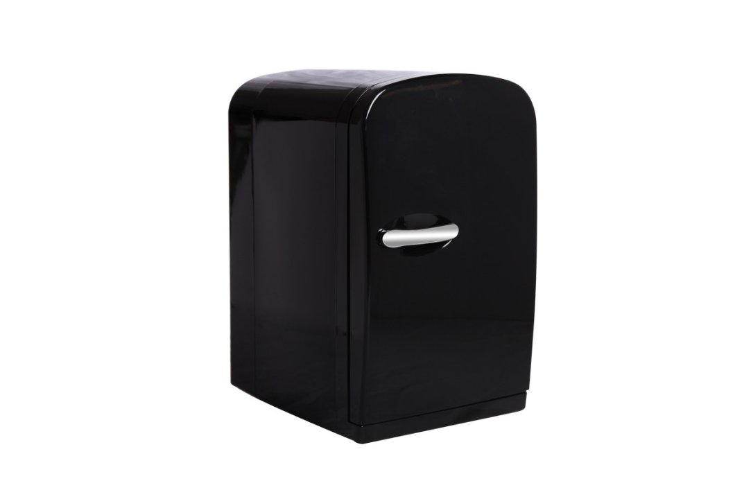 Prenosná mini chladnička – objem 6L / 4 veľké + 2 malé plechovky 6L s ohrevom a chladením – 12V/230V Na nápoje a jedlo