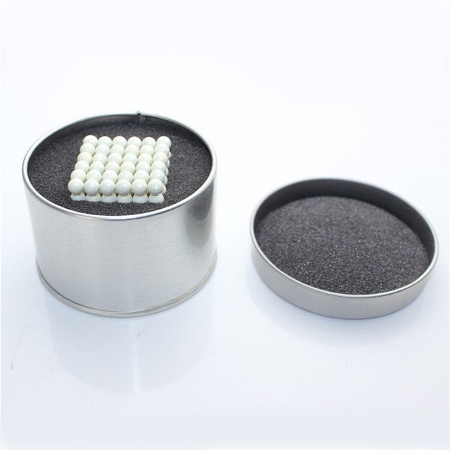 Magnetické kuličky antistresové tvarovací - Neocube ball 5mm bílé