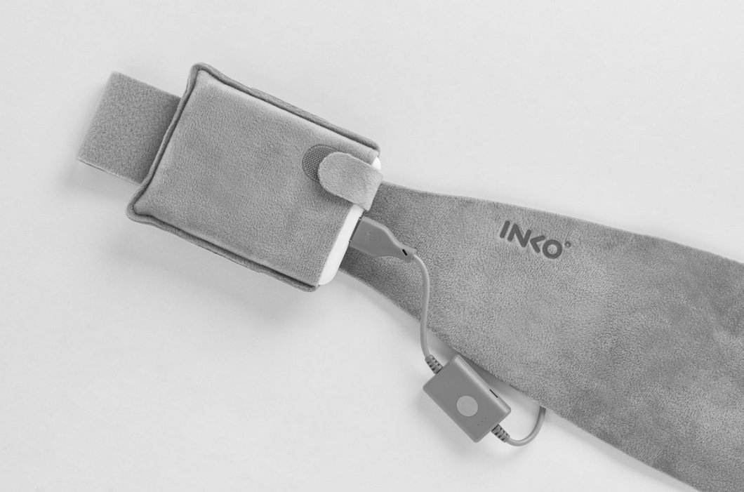 Vyhrievaný pás na kríže a chrbát – elektrický termo pás 100 % semiš + ohrev do 50 °C + USB napájanie