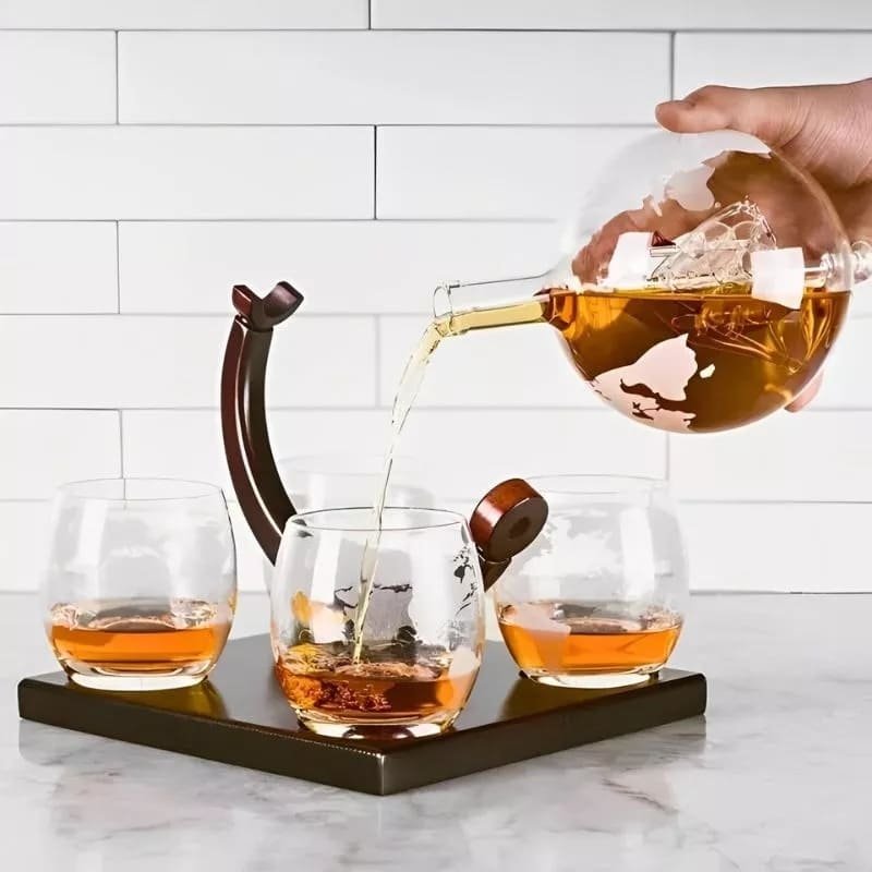 Karafa Glóbus na whisky na stojane – súprava 4 poháre + 9 kameňov