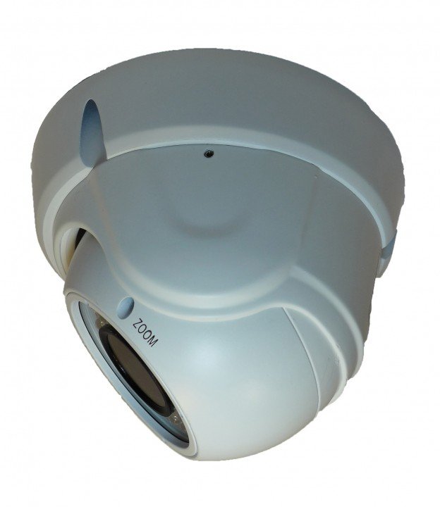 Komplet kamer 4x 720P kamera z 30 m IR in hibridnim DVR + 1TB HDD