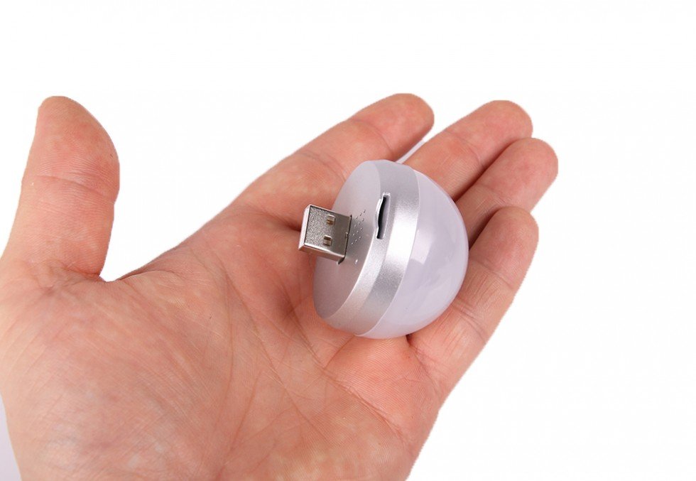 USB kamera ve tvaru polokoule s FULL HD a LED světlem