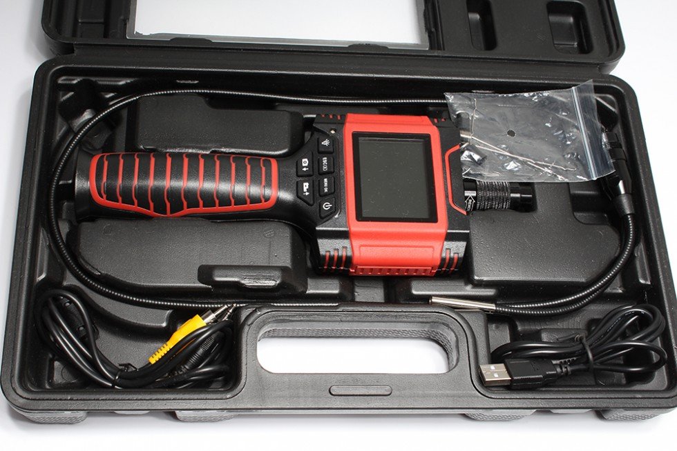 Endoscope camera (640x480) with 2,3" LCD and recording