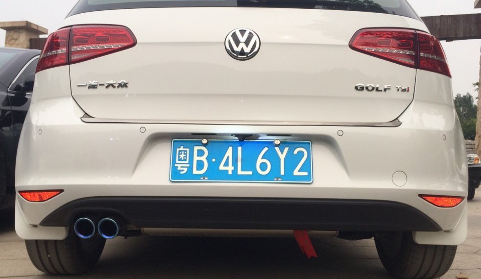 Mini telecamera HD da parcheggio 48x30mm con angolo di 150° + 2x diodi LED