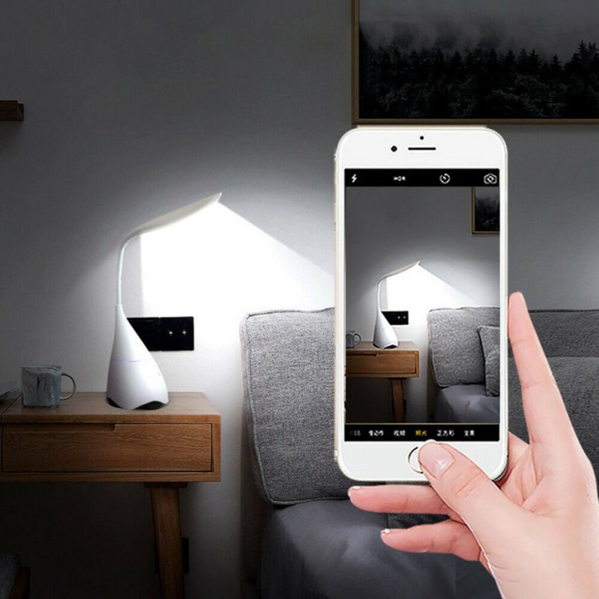 Lampa s FULL HD kamerou + Bluetooth + WiFi + detekce pohybu