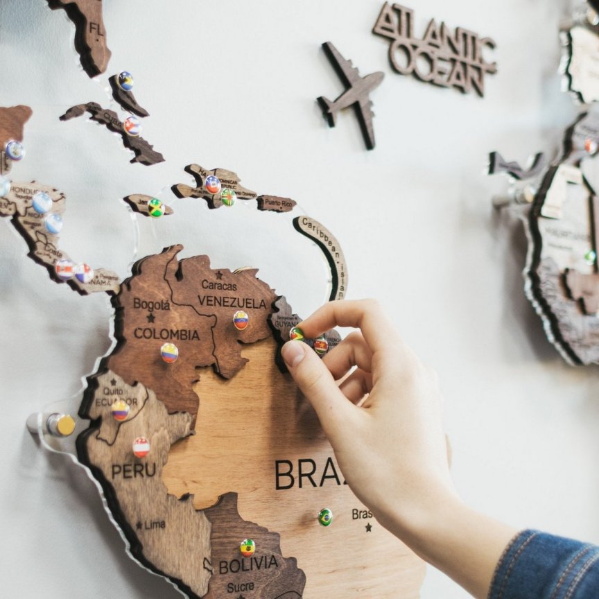3D dřevěná mapa světa 150x90cm - nástěnný obraz s LED podsvícením