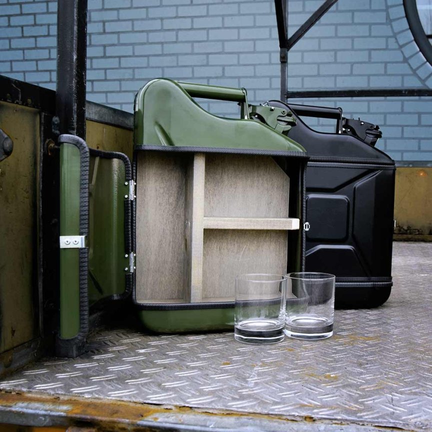 Minibar v tvare kanistra Jerrycan – Úložný bar na fľašu + 2 poháre, objem 10 l