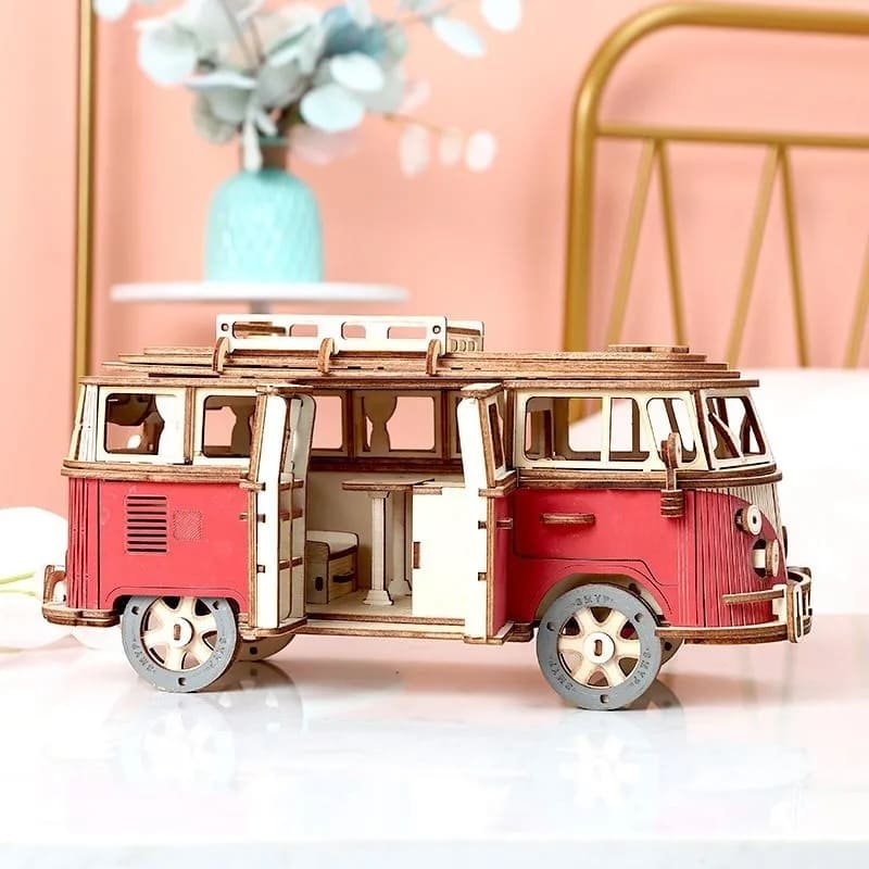 Model retro auto 3D skládací – puzzle auto model Volkswagen VW T1 dřevěný