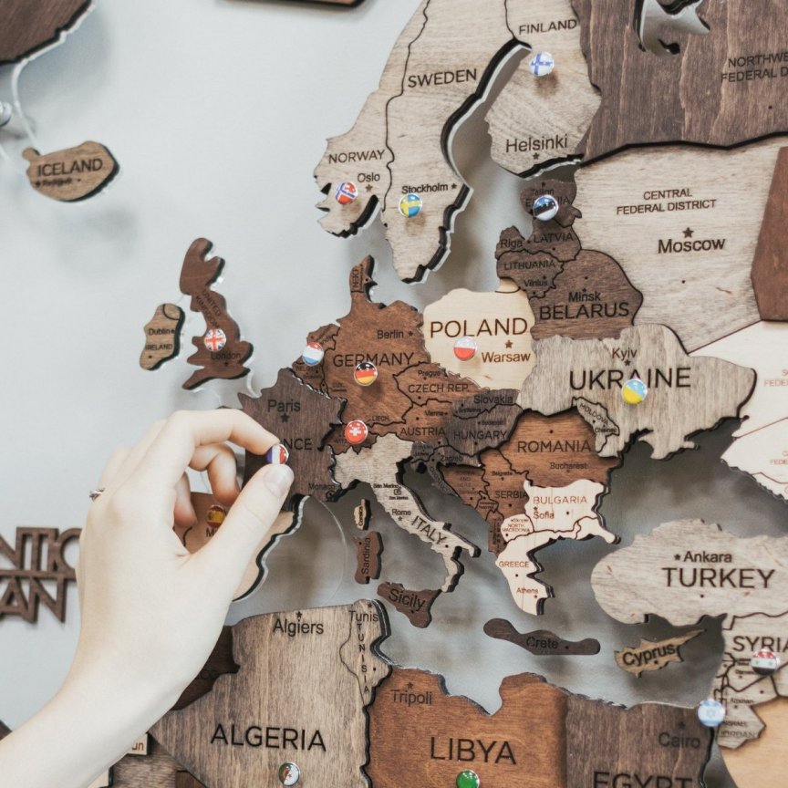 3D dřevěná mapa světa 150x90cm - nástěnný obraz s LED podsvícením