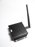 WiFi vysielač a prijímač s dosahom do 100 m pre cúvacie kamery a monitory so 4-pinovým konektorom