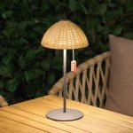 Prenosná LED lampa na stol exteriérová ratanová lampa s krytím IP44