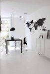 3D dřevěná nástěnná mapa světa ze dřeva – černý dekor, 100 × 60 cm mapa na zeď