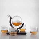 Karafa Glóbus na whisky na stojane – súprava 4 poháre + 9 kameňov