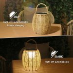 Ratanová solárna LED lampa - ratanový lampáš farebný RGB s krytím IP44
