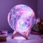 GALAXIA noční LED světlo s ovládáním 16 barev + dřevěný podstavec