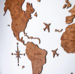 3D drevená mapa sveta vo farbe dub 150×90 cm – nástenný obraz 3D drevená dekorácia