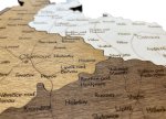 3D dřevěná nástěnná mapa Česka s vyznačenými městy 45×79 cm