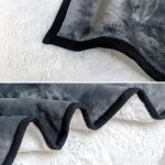 Deka k telce Tučňák s rukávy – přikrývka fleecová hřejivá 150 x 120 cm šedá