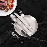 Outdoorový set pro stolování 20dílný – příbory a talíře na piknik