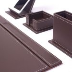 Podložka na pracovní stůl – Ručně dělaný 4-dílný kancelářský set (elegantní hnědá kůže)