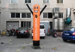 Nafukovacia figurína (reklamný panák) s ventilátorom na vonkajšiu reklamu - 2,5m