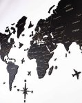 3D dřevěná nástěnná mapa světa ze dřeva – černý dekor, 100 × 60 cm mapa na zeď