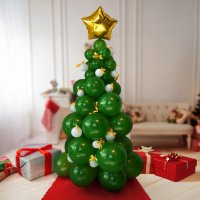 Vánoční stromek z balonů – nafukovací stromek ze 66 balonů (bílá/zelená) 195 cm