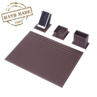 Podložka na pracovný stôl – Ručne robený 4-dielny kancelársky set (elegantná hnedá koža)