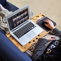 Podložka pod notebook bambusová – pracovní podložka se stojanem na mobil